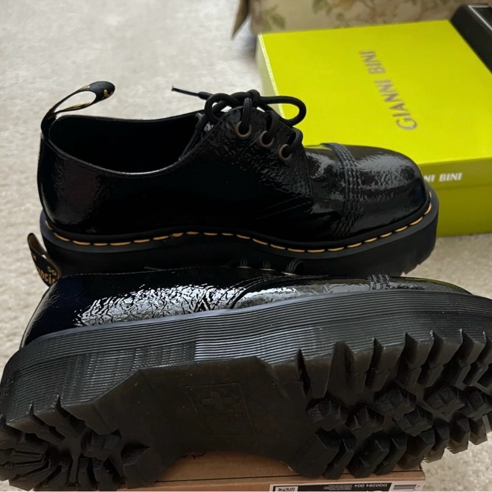 Doc Martens shiny platform show